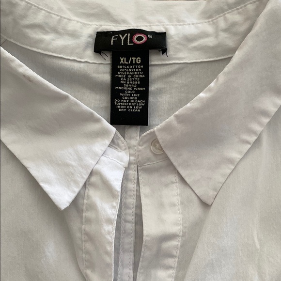 White Button-Up Blouse - Picture 2 of 10